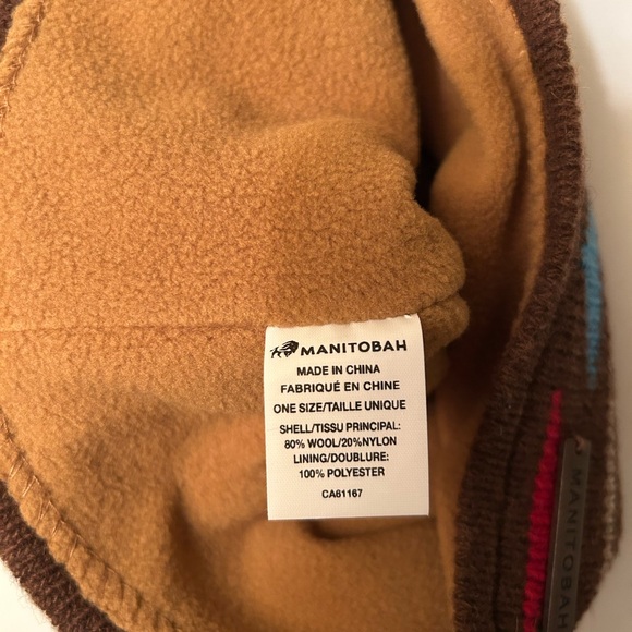 Manitoban Mukluks Hat - Picture 4 of 5